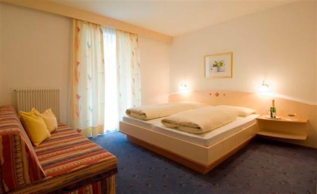 Residence Koenigsrainer San Leonardo in Passiria Room photo